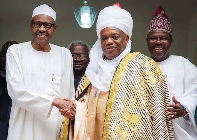 Chief Orji Kalu felicitates with the Sultan on his Anniversary. 